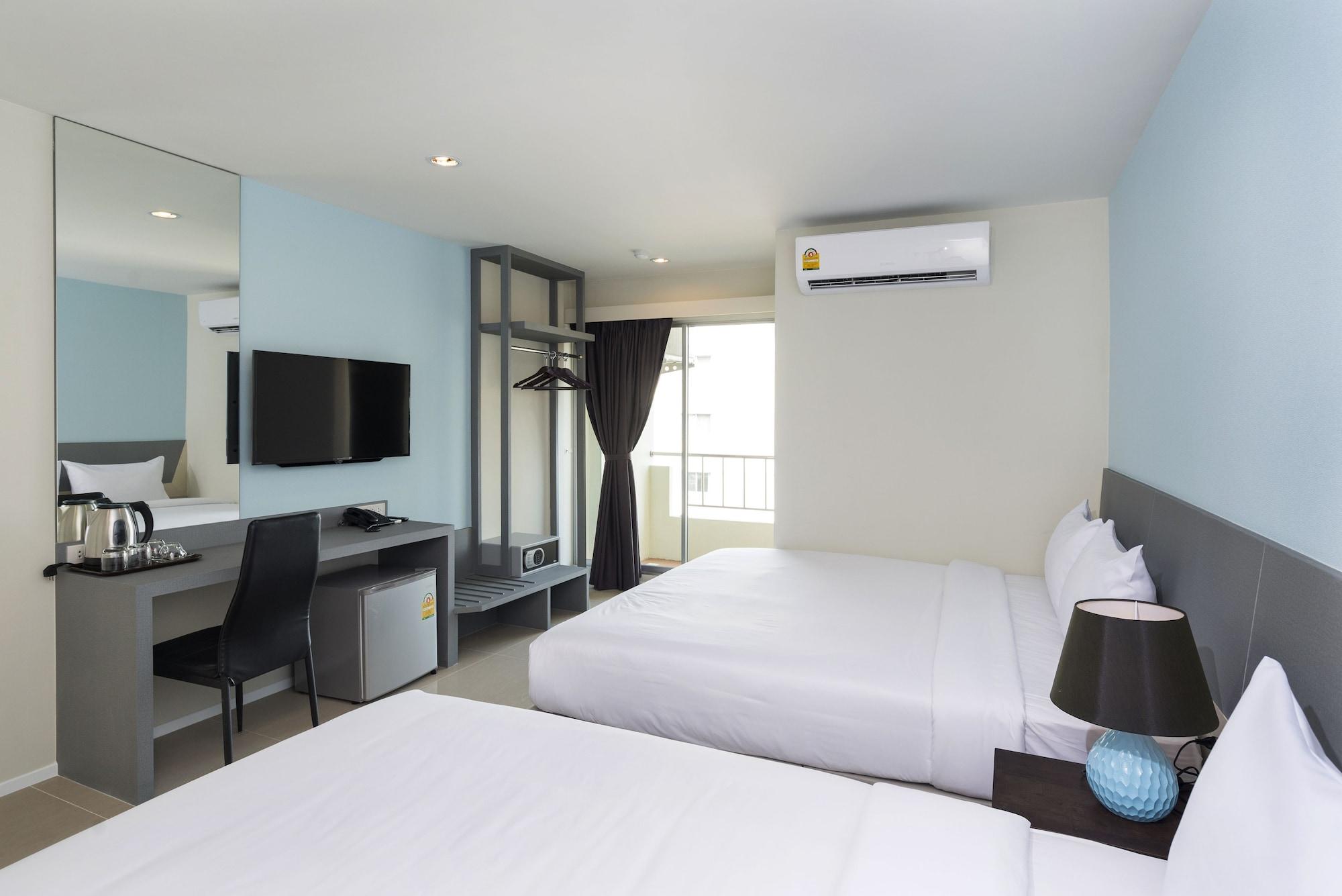 Zircon Hotel Bangkok Exterior photo