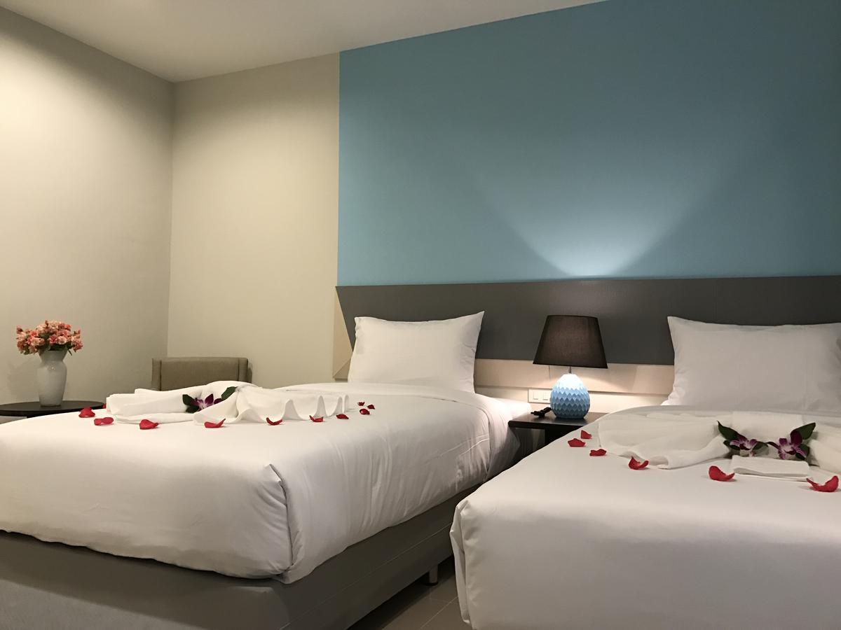 Zircon Hotel Bangkok Exterior photo