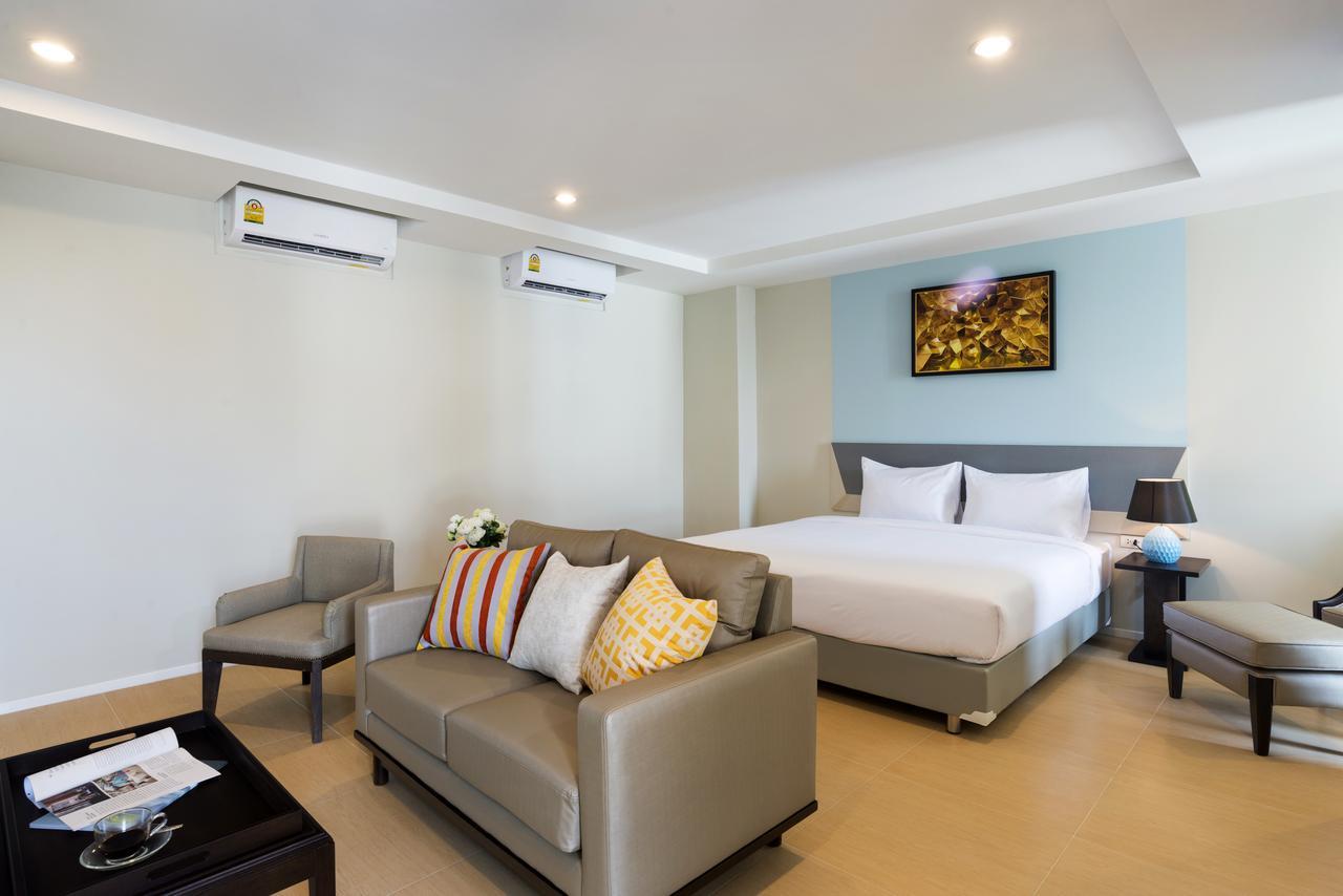 Zircon Hotel Bangkok Exterior photo