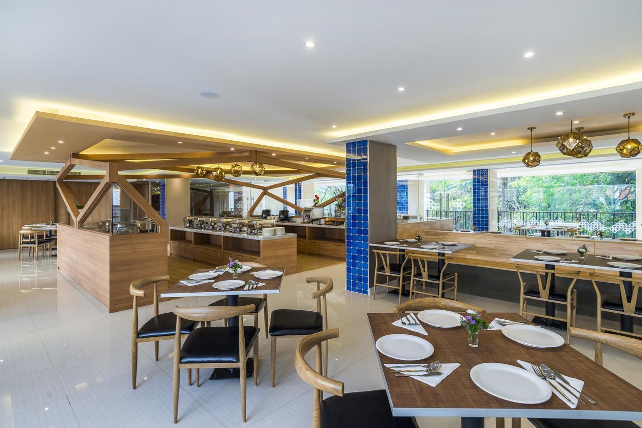 Zircon Hotel Bangkok Exterior photo